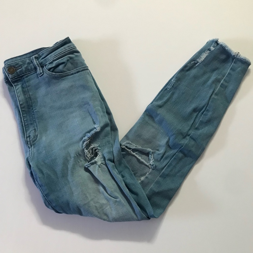 Fashion nova size 9 distressed skinny jeans